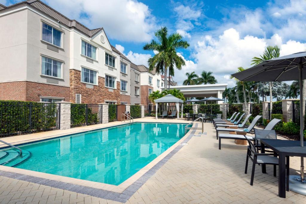 Courtyard by Marriott Sarasota at University Town Center image