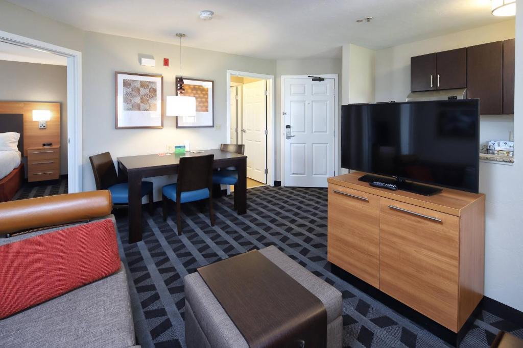TownePlace Suites by Marriott Tucson image