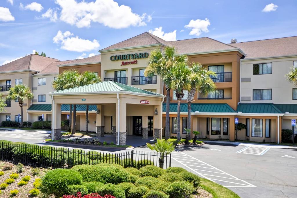 Courtyard by Marriott Jacksonville Airport/ Northeast photo 2