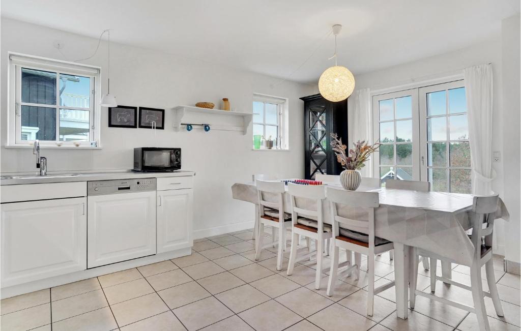 Amazing Home In Gjern With Indoor Swimming Pool, Wifi And Sauna photo 3