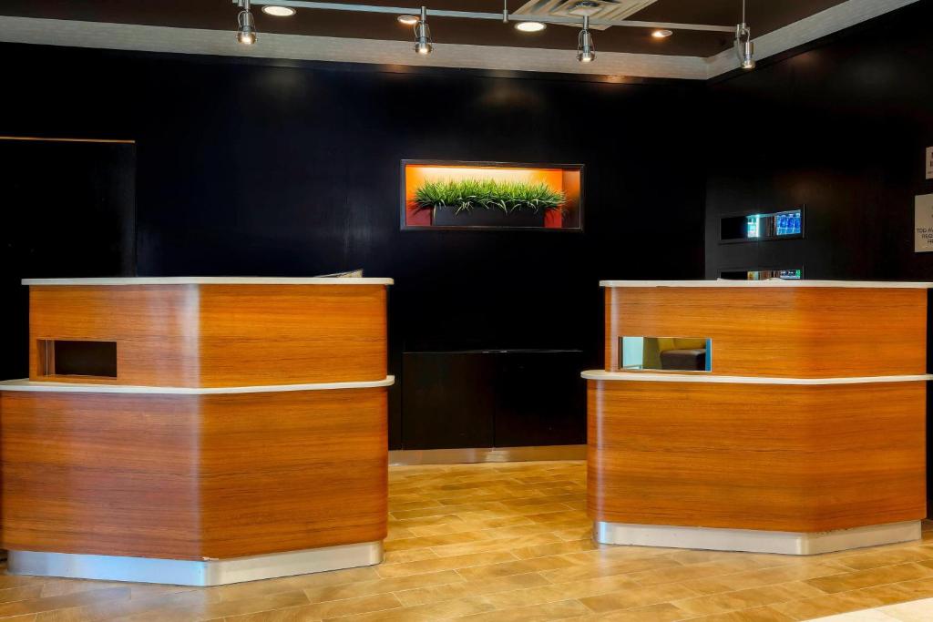 Courtyard by Marriott Dallas Arlington South photo 4