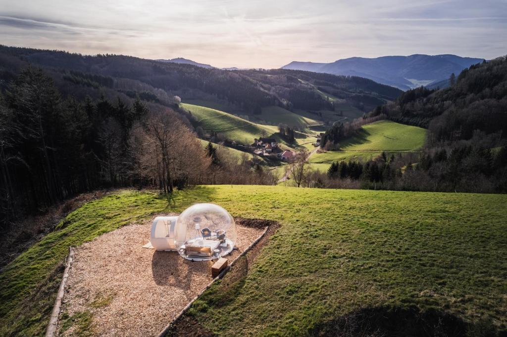 Bubble Tent Gutach- Schlafen unterm Sternenhimmel photo 2