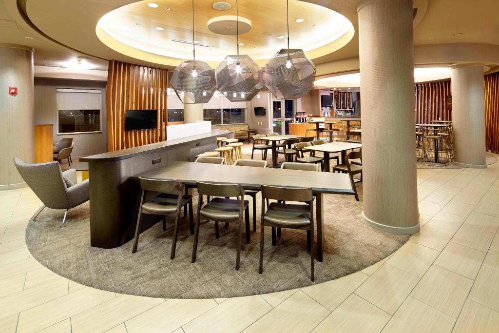 SpringHill Suites by Marriott Chicago Waukegan/Gurnee image