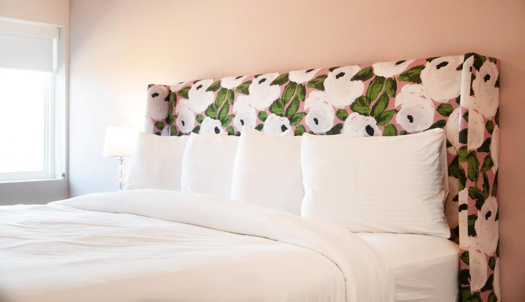 Bella Vista Hotel & Suites photo 2