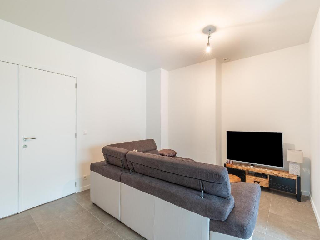Appealing apartment in Blankenberge with terrace photo 4