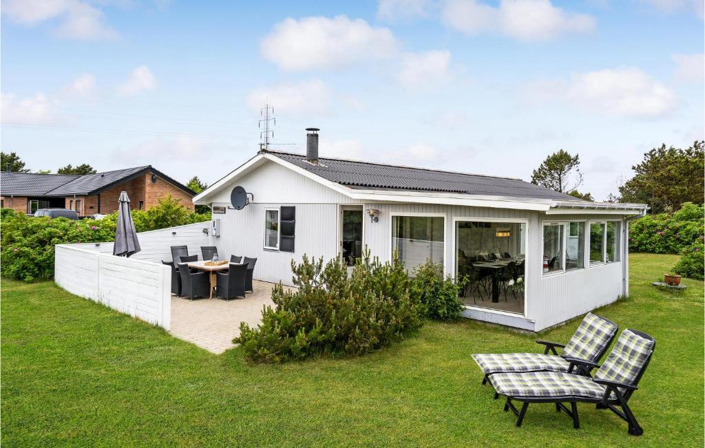Nice Home In Hvide Sande With 4 Bedrooms And Wifi photo 1