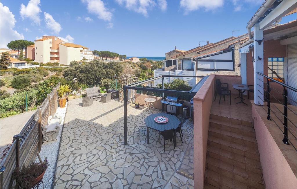 Stunning Home In Fleury D Aude With 3 Bedrooms And Wifi