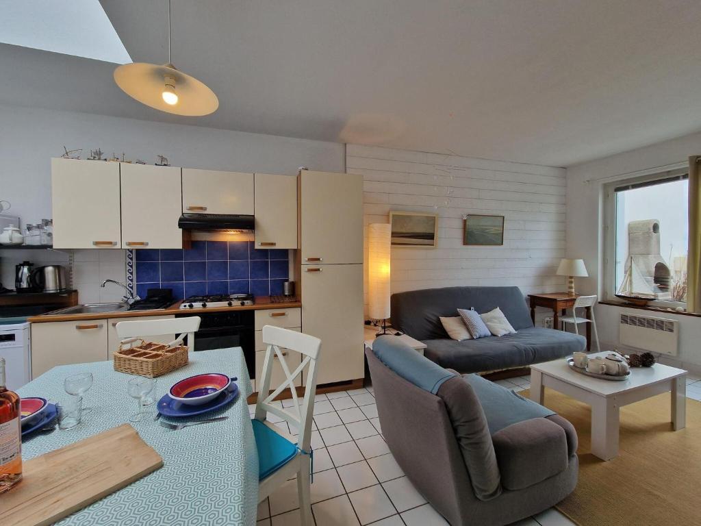 Apartment in top location with fantastic sea view, Primel, Plougasnou photo 3