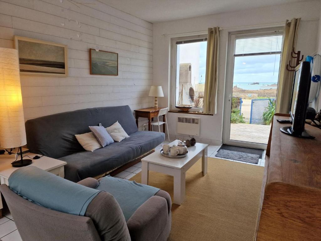 Apartment in top location with fantastic sea view, Primel, Plougasnou photo 2