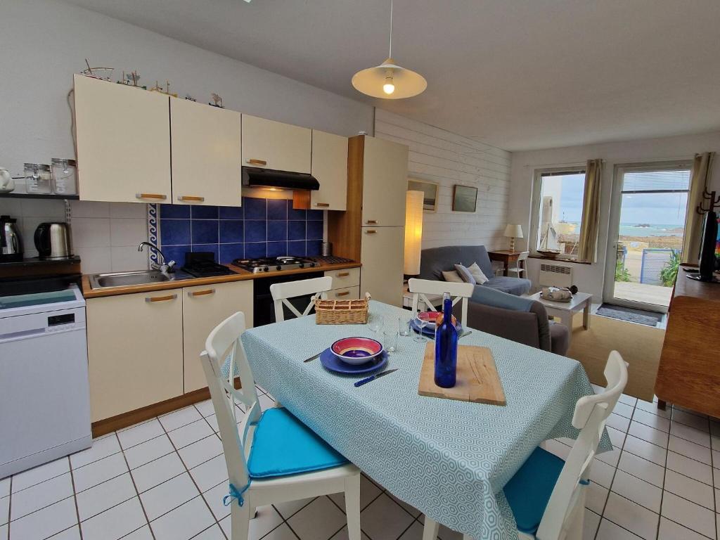 Apartment in top location with fantastic sea view, Primel, Plougasnou photo 4