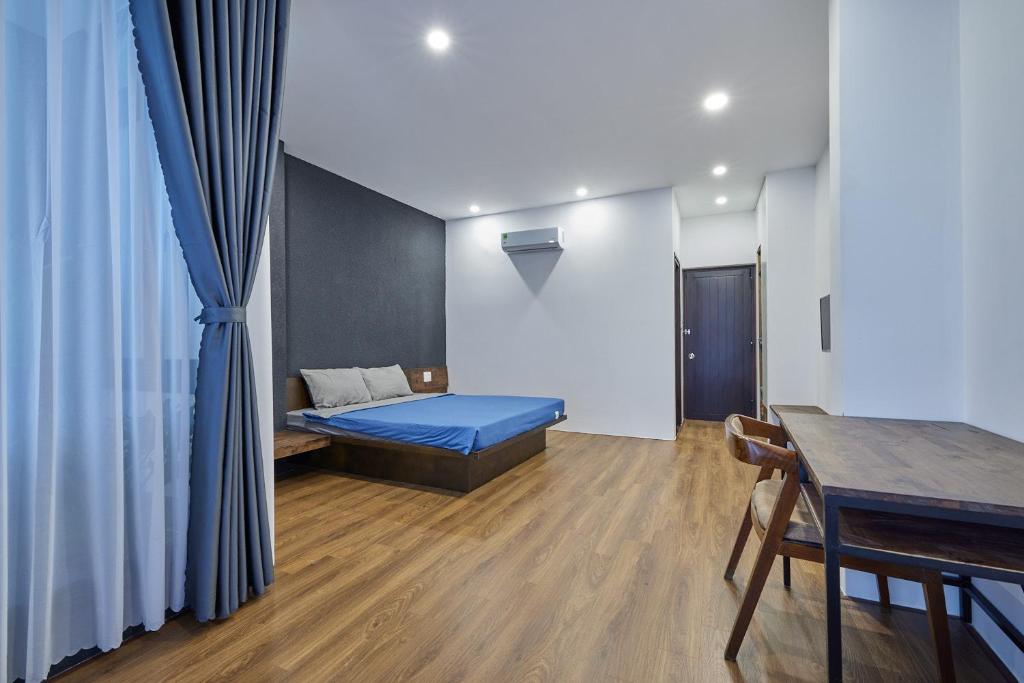 The Garden Riverside Hotel