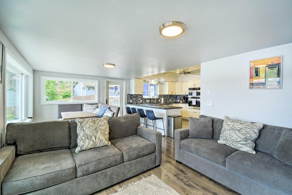 Lakefront Bremerton Vacation Rental with Deck! photo 4
