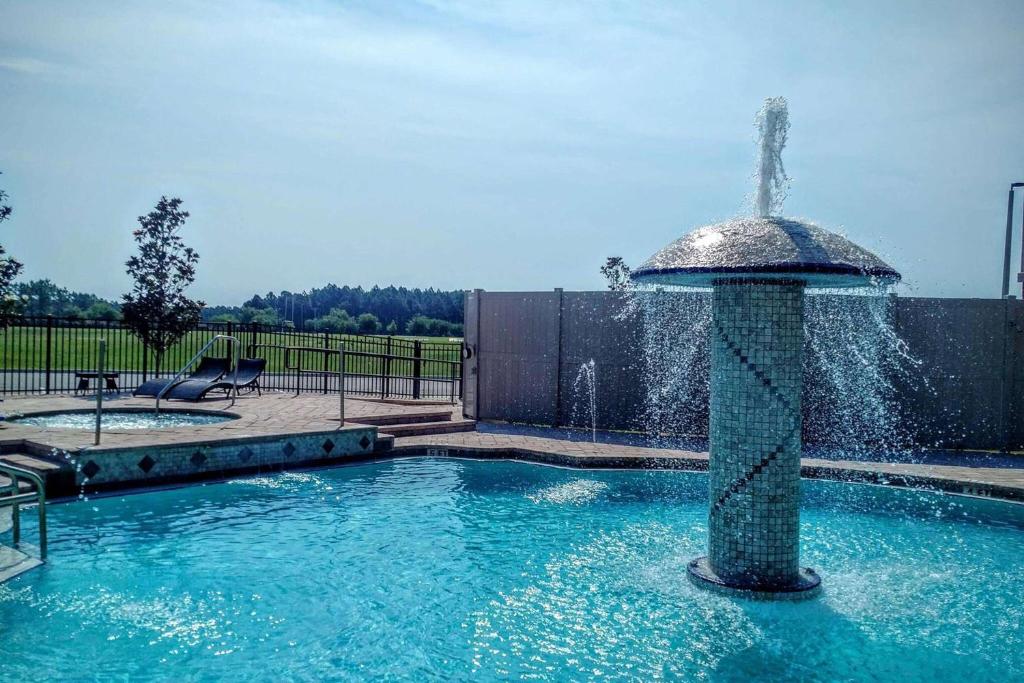 Marble Waters Hotel & Suites, Trademark by Wyndham photo 1