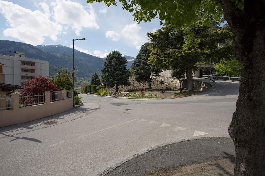 Mini maison à Sierre linges et nettoyage compris photo 2