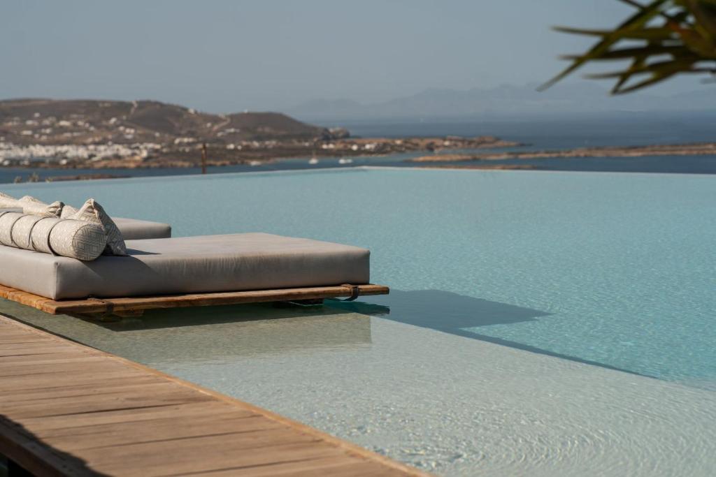 Mythic Paros , Adults Only photo 4