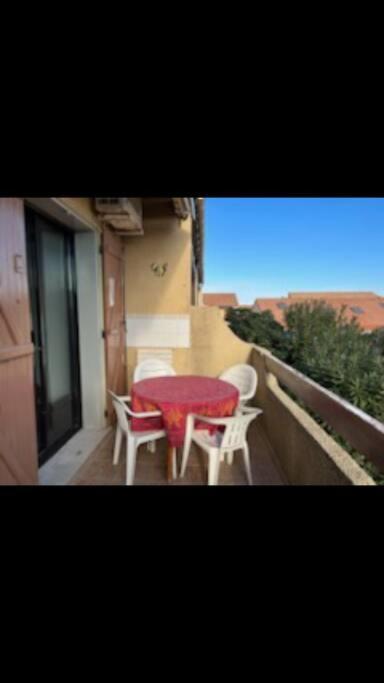 Maisonnette bord de plage photo 1