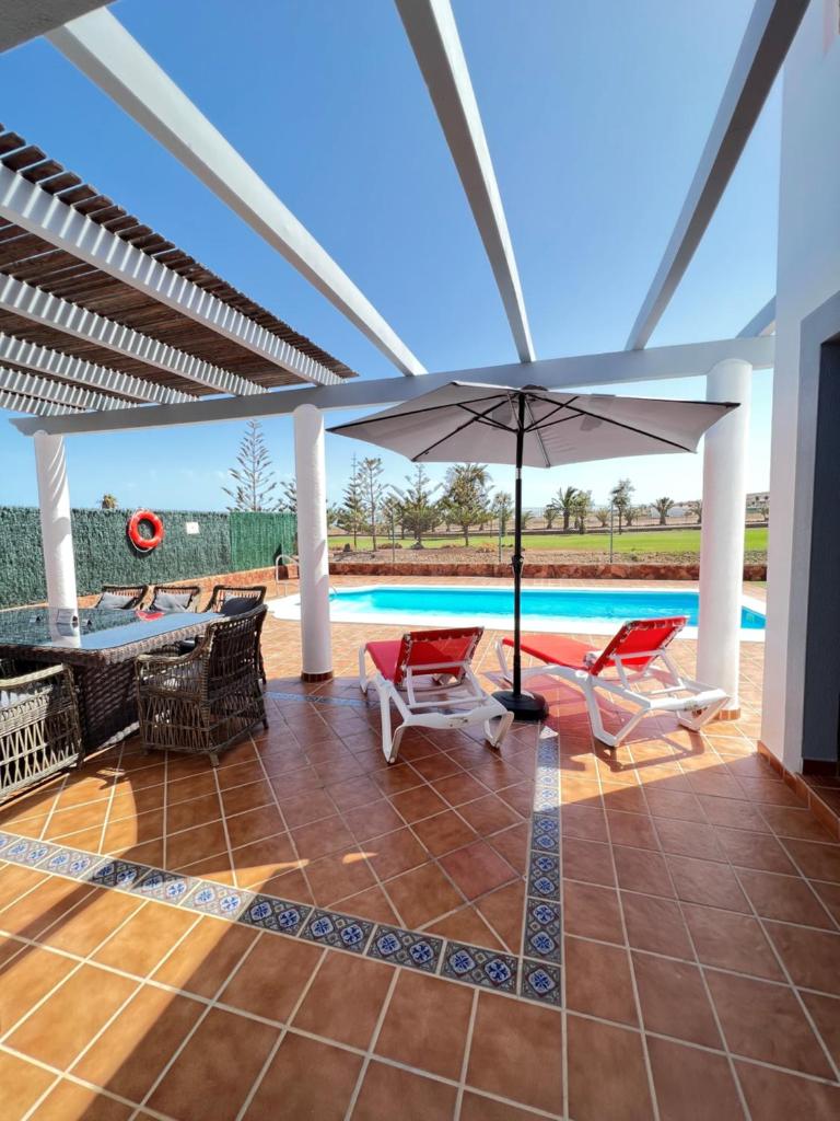Villa Eva - New to the market, fully refurbished licensed villa - private pool photo 3
