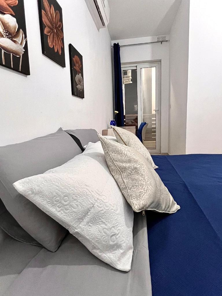 Habitación Doble o sencilla en apartamento Compartido en Gzira Malta , zona centrica photo 1