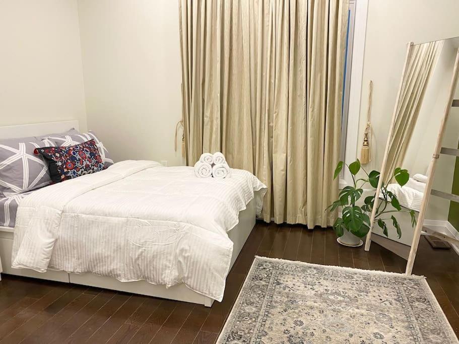 Dazzling Modern Home Next to Beach & Go photo 1