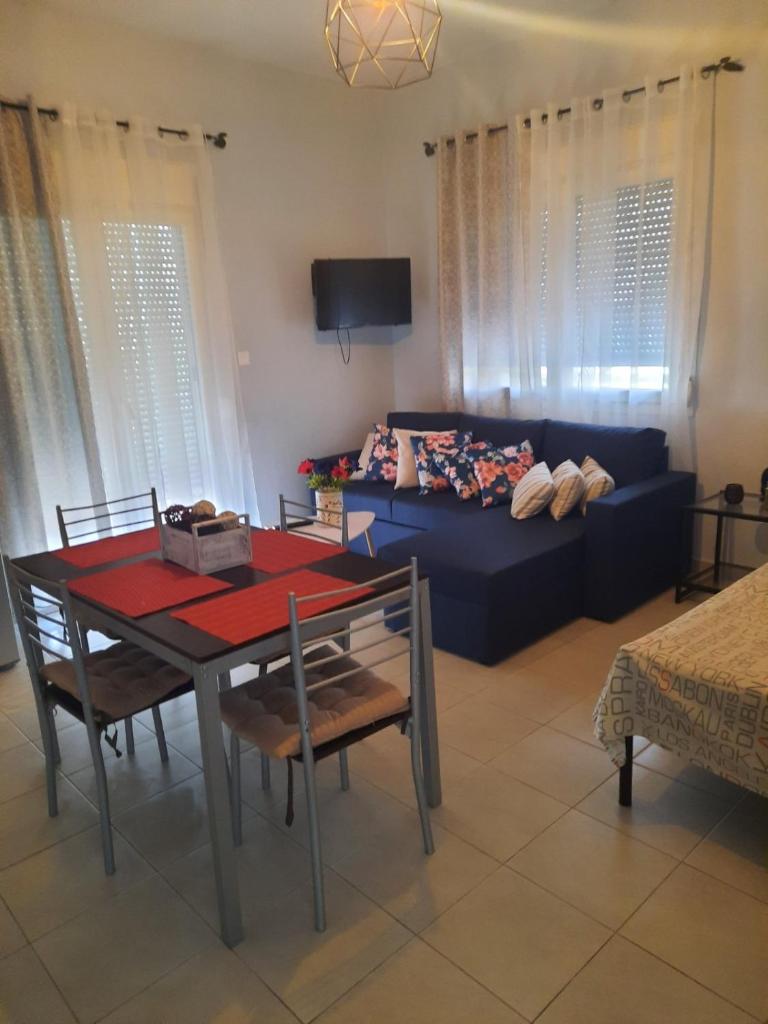 Park view apartment in Paralia Dionisiou photo 2