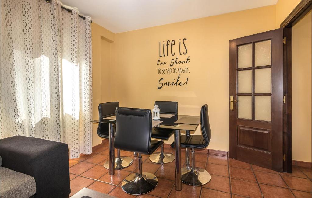 Awesome Apartment In Cudillero With Wifi And 3 Bedrooms photo 4