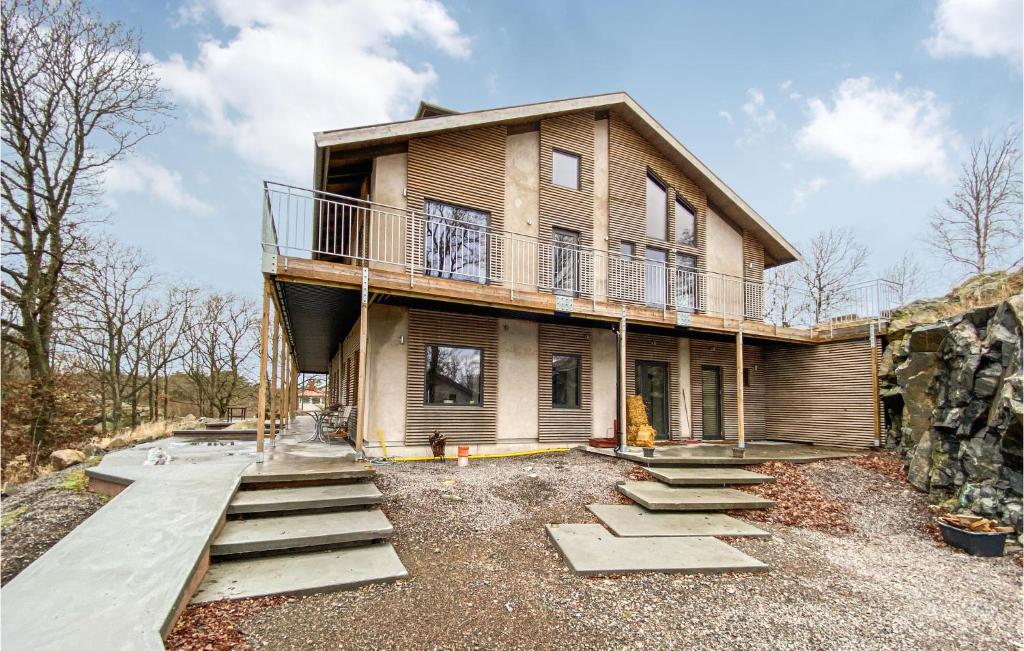 Awesome Home In Vallda With Wifi