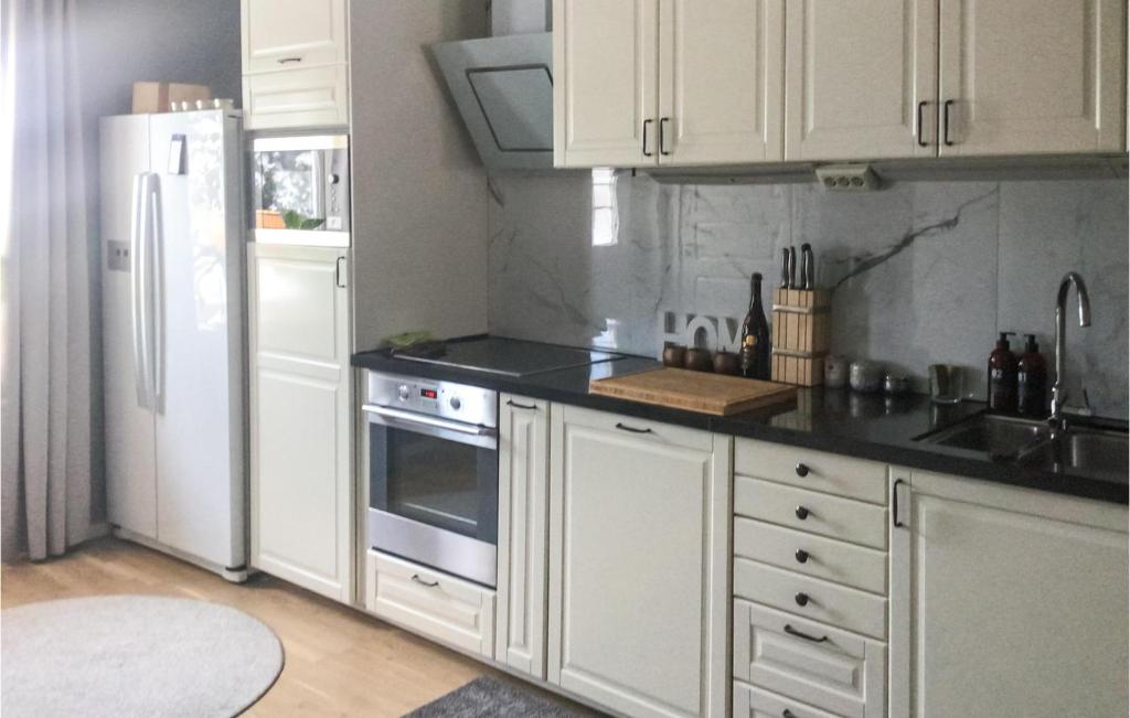 Nice Home In Hallstavik With Wifi And 2 Bedrooms photo 4