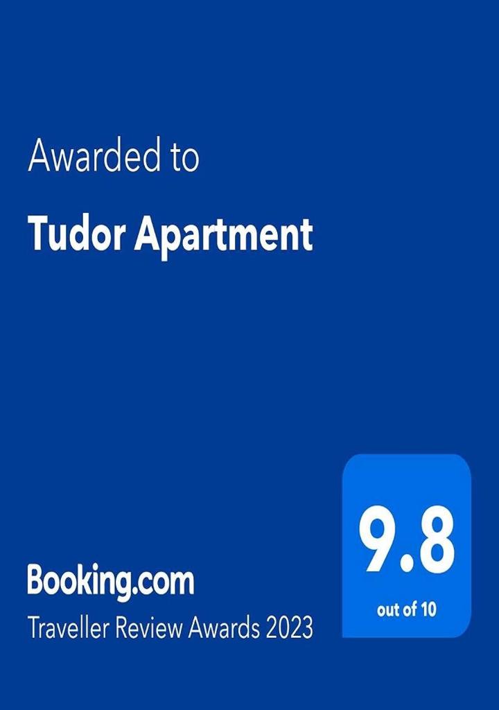 Tudor Apartment photo 1