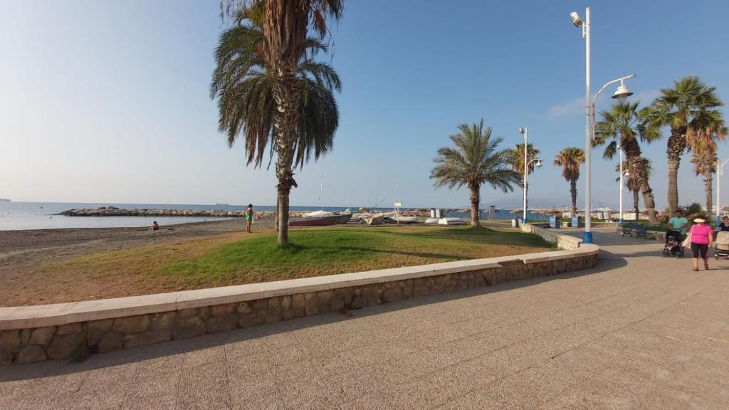 Del Parque Flats Pina Beach - Tap to explore photos