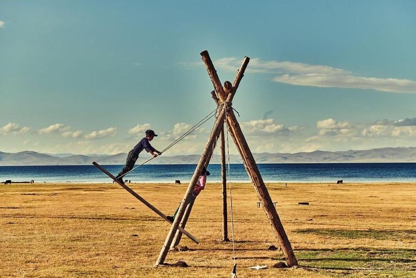 Yurt Camp "Sary-Bulun" at Song-Kul Lake, Naryn photo 1