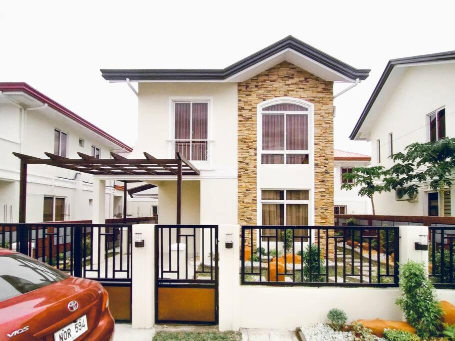 Cozy 3BR Home with Garden, Pool & Modern Comforts photo 2