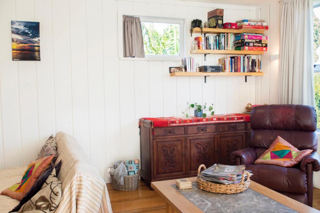 Nigel's Crib - Coopers Beach Holiday Home photo 4