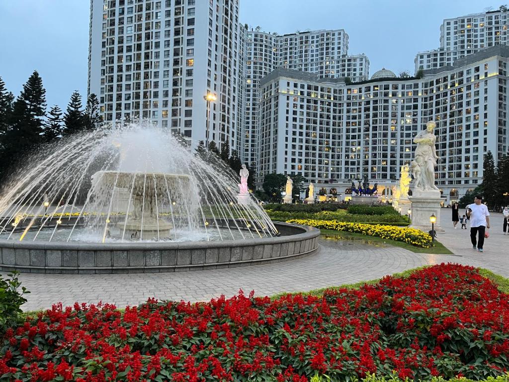 Vinhomes Royal City Luxury Apartment 3Br