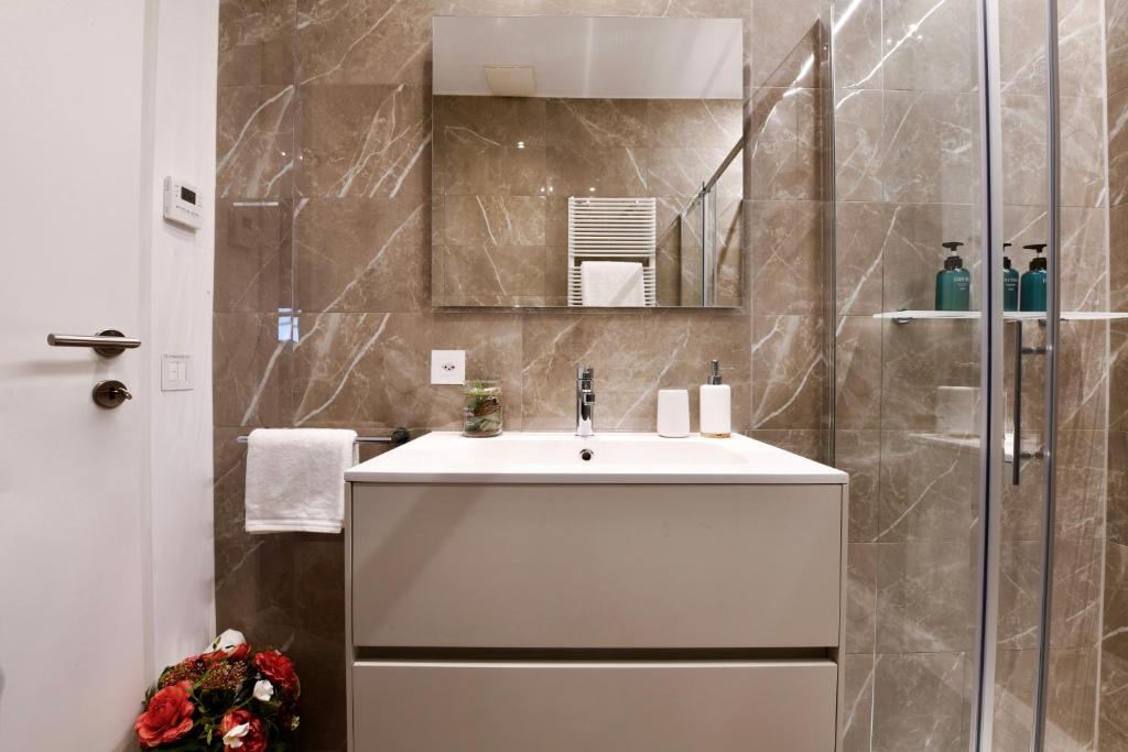 Lake Modern Suites - Free Parking photo 4