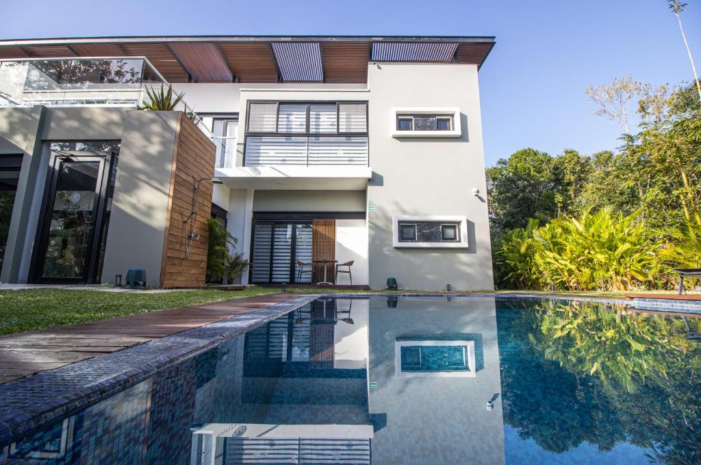 Panther Bay Boutique Hotel photo 1