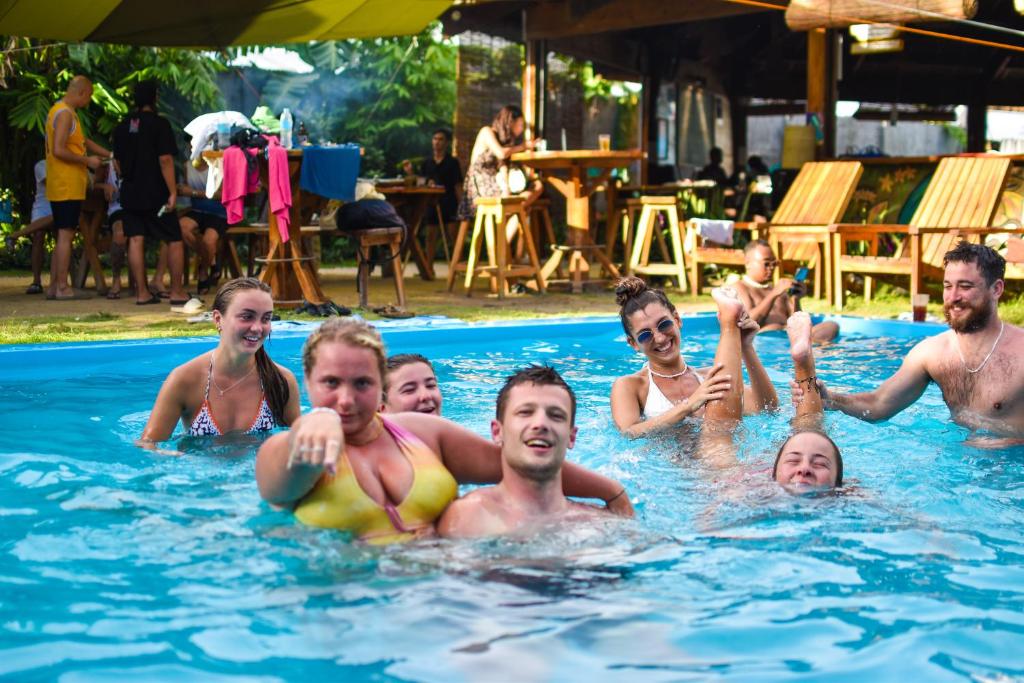 Mad Monkey Hostel Siargao photo 3