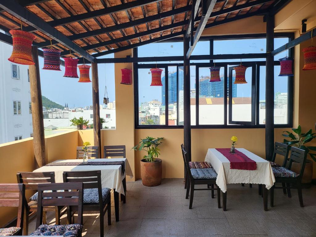 5 Elements Hostel