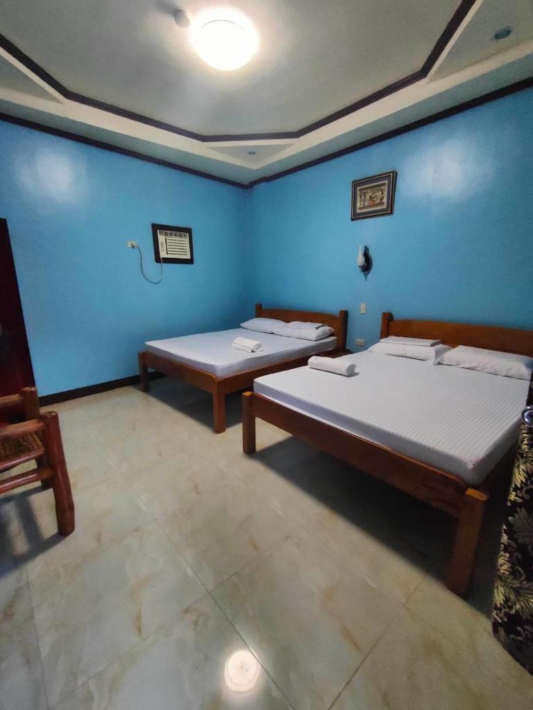 R&D Traveller's Inn photo 4