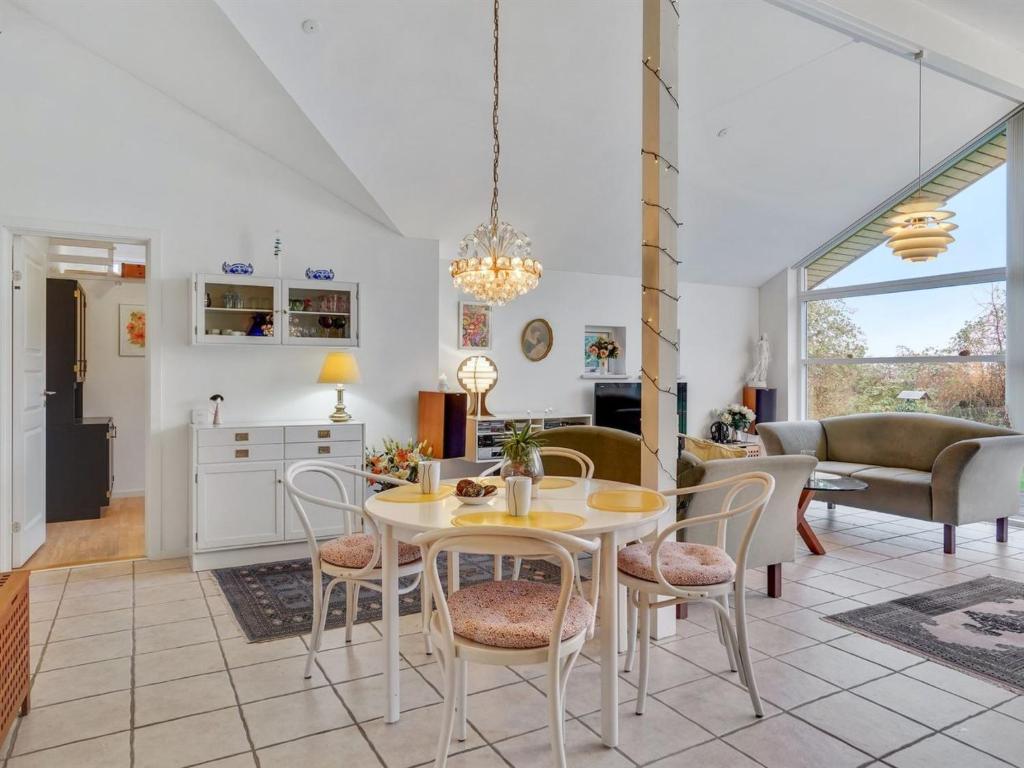 Holiday Home Lauren - 200m to the inlet in Sealand by Interhome photo 2