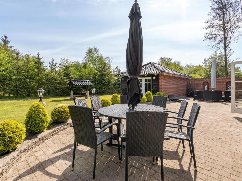 Holiday Home Wigh - 800m from the sea in Lolland- Falster and Mon by Interhome photo 2