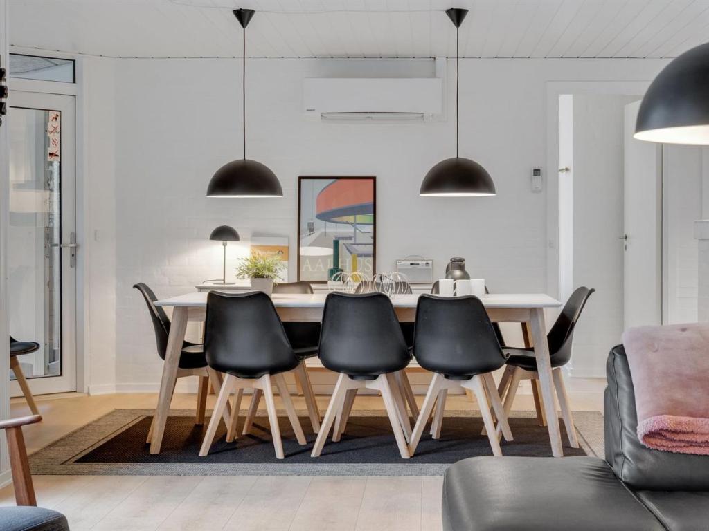 Holiday Home Tyge - 10km from the sea in Western Jutland by Interhome photo 4