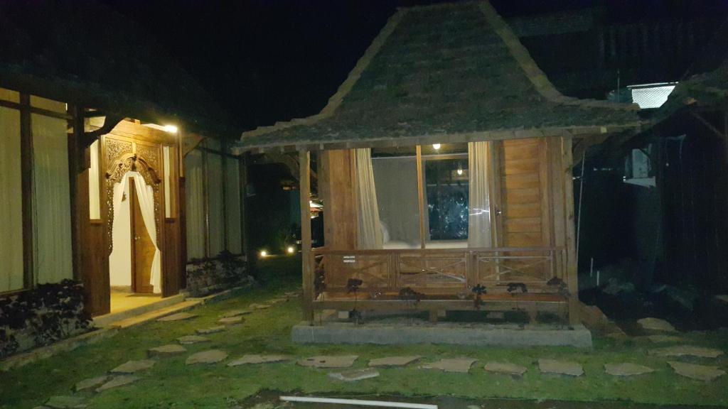 Cempaka Villa photo 1