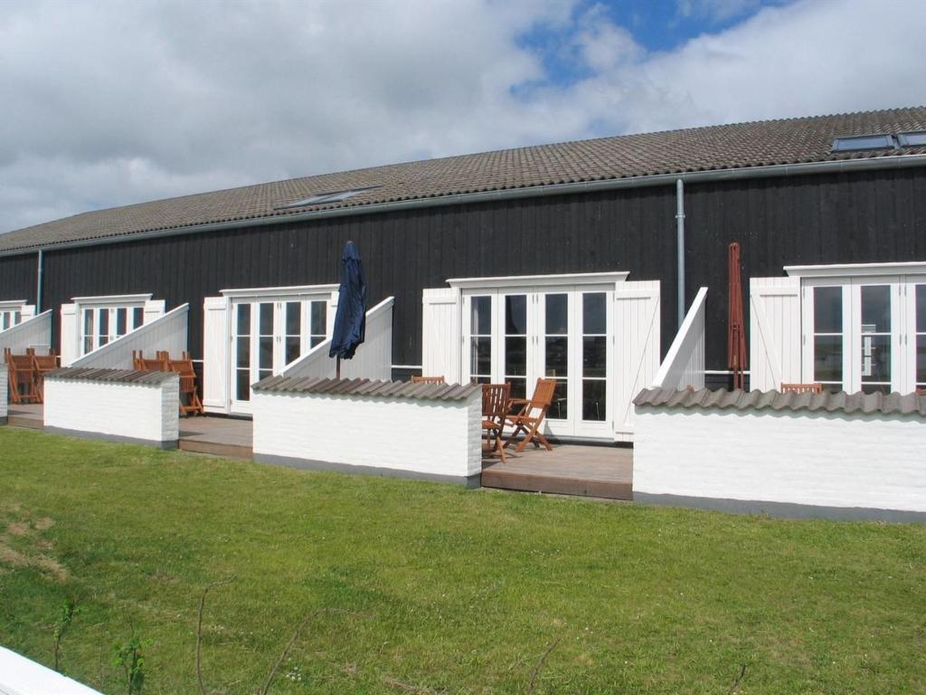 Apartment Svanna - 100m to the inlet in NW Jutland by Interhome