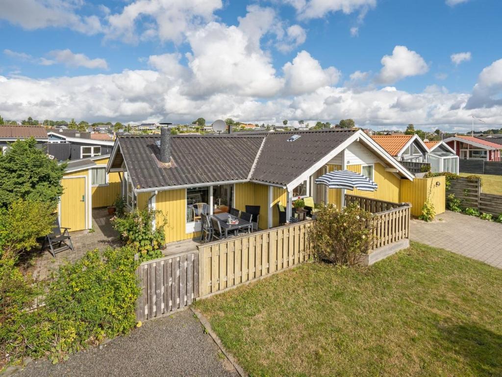 Holiday Home Kullervo - 20m from the sea in Djursland and Mols by Interhome