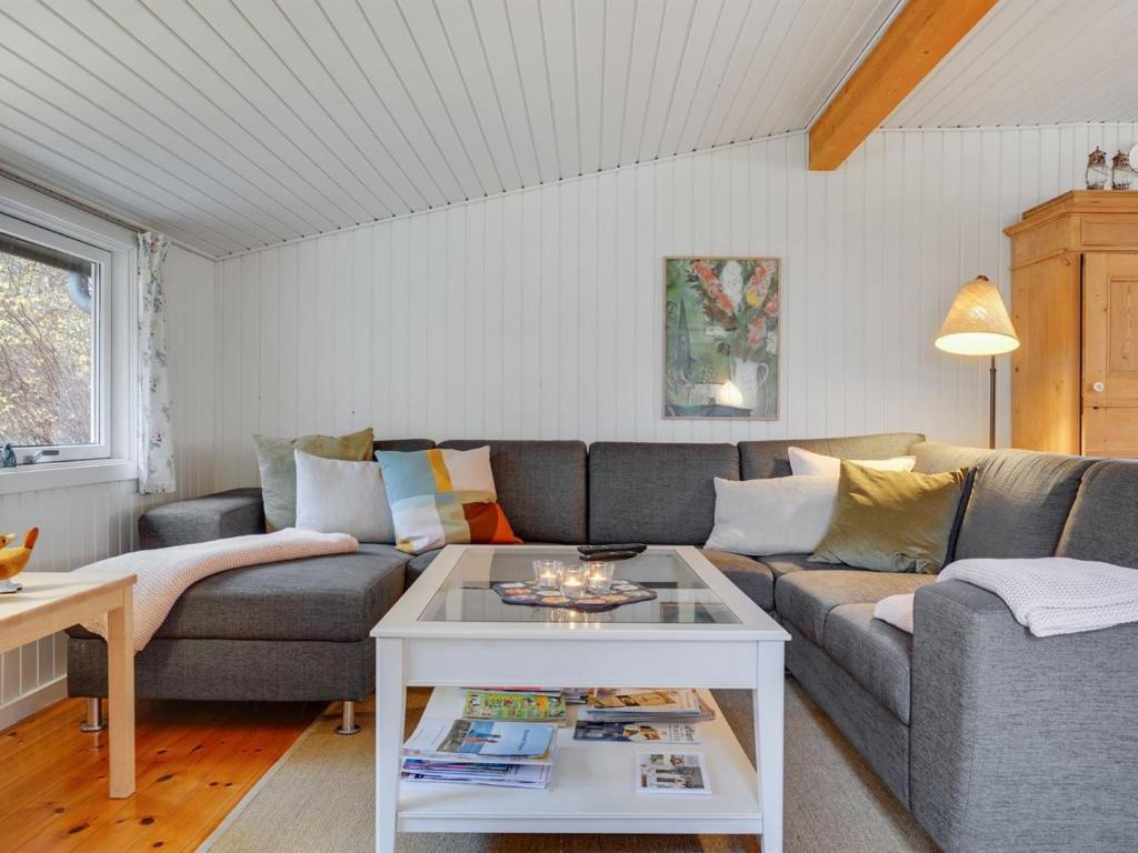 Holiday Home Adrielle - 400m from the sea in Djursland and Mols by Interhome photo 3