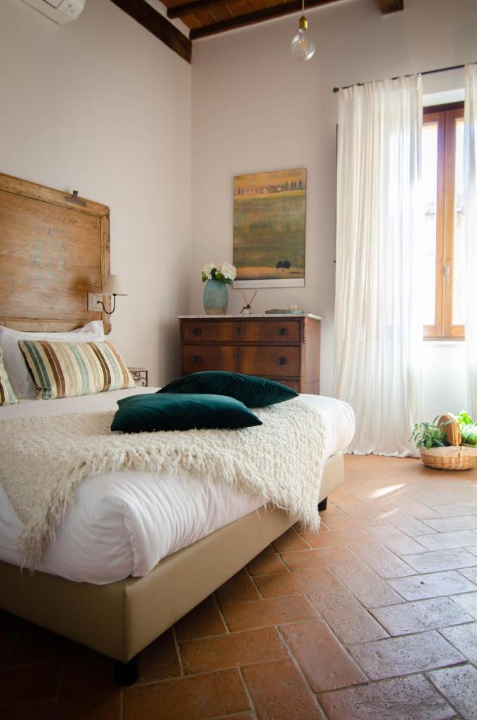Dimora Dell'Erbe Rooms photo 1