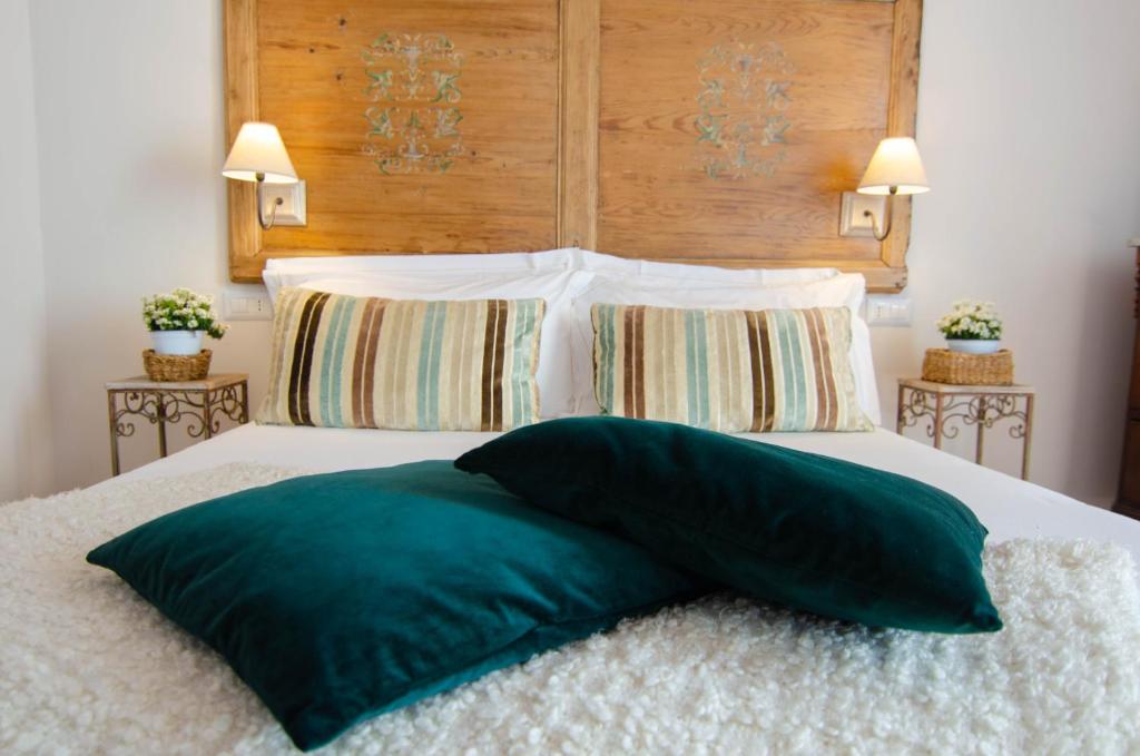 Dimora Dell'Erbe Rooms photo 2