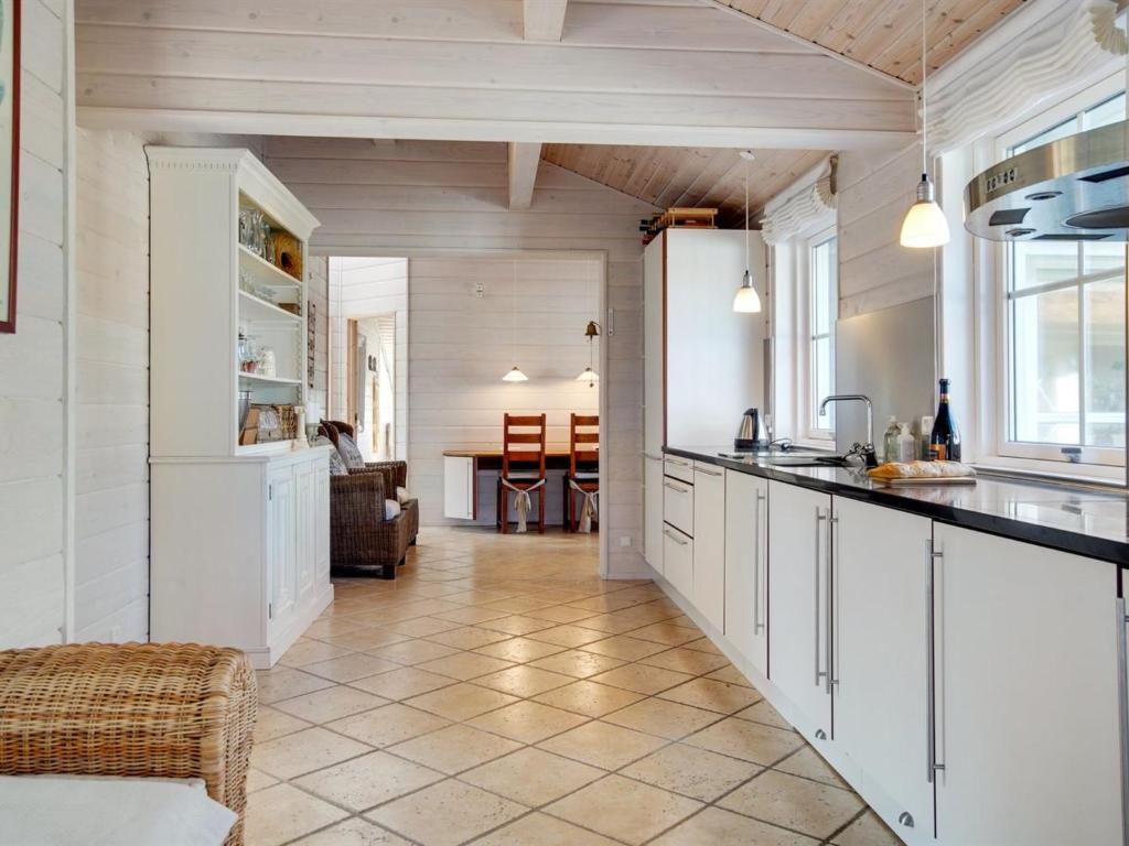 Holiday Home Rima - 200m from the sea in NW Jutland by Interhome photo 2
