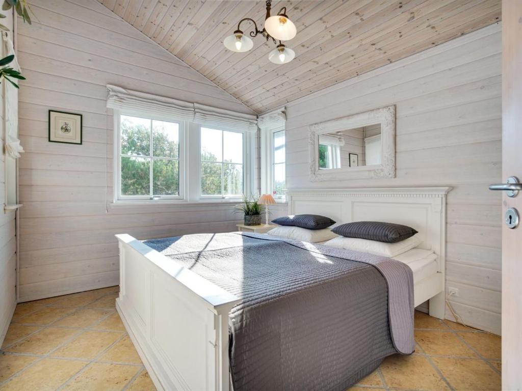 Holiday Home Rima - 200m from the sea in NW Jutland by Interhome photo 4