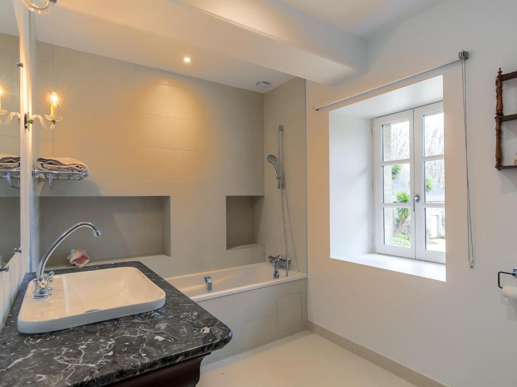 Apartment Zenaïde by Interhome photo 3